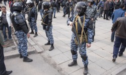 Күндүн темасы: "Коомдук саясий абалдын туруктуулугун кантип сактайбыз?"