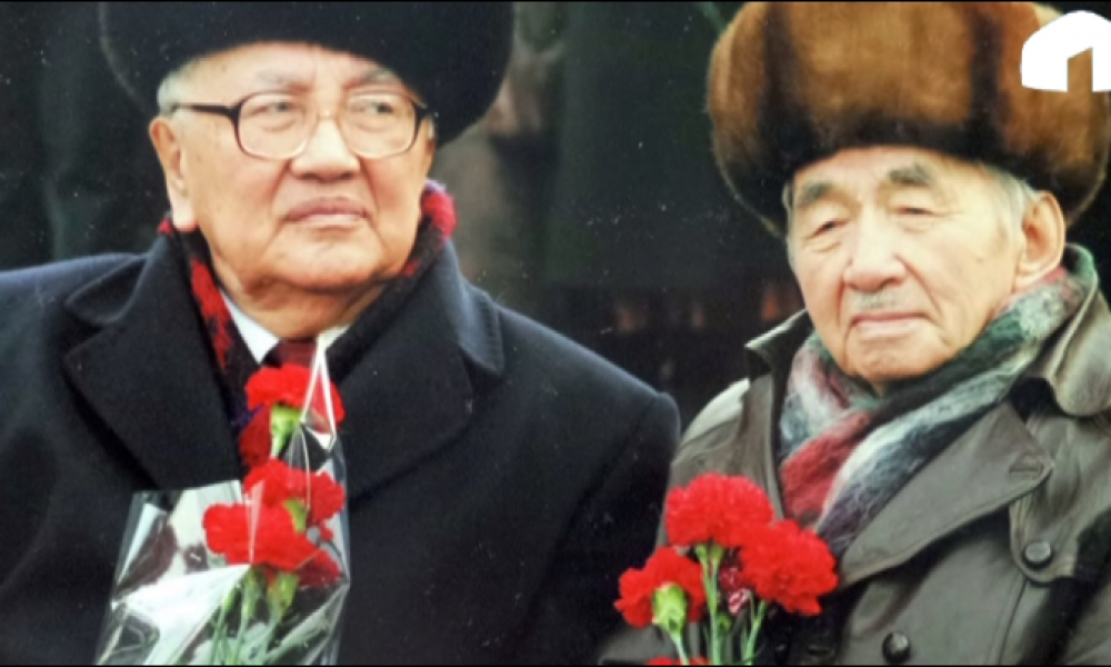 Кыргыз поэзиясынын залкарлары С.Эралиев менен С.Жусуевди эскерүү