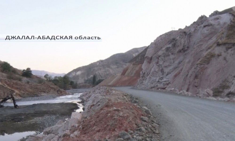 Завершается строительство новой дороги в городе Майли-Суу