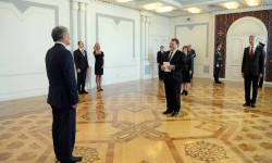 А.Атамбаев принял верительные грамоты от Послов ряда иностранных государств