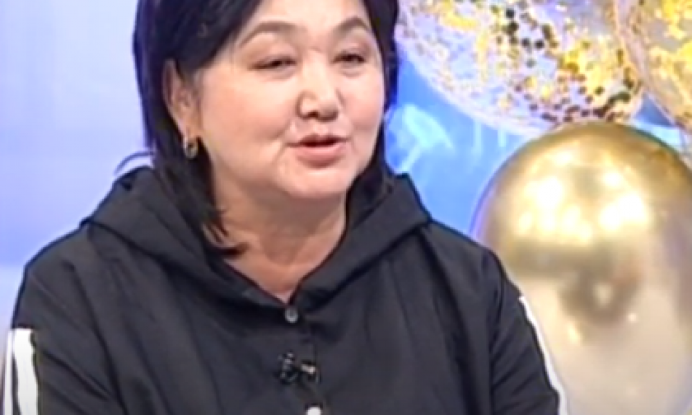 Акын Бактыгуль Сейитбекова: "Зуура Сооронбаева эже мага чоң күч дем берди"