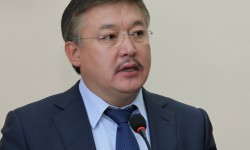 Экс-депутат ЖK Келдибеков написал докторскую диссертацию