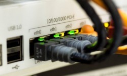 Из-за холодов возможны сбои в работе Интернета, телефонной связи, радио и телевидения