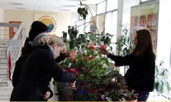 В столице открылась выставка к Международному женскому дню