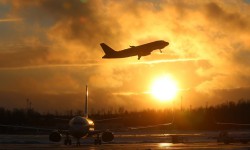 По факту аварийной посадки самолета в Бишкеке возбуждено уголовное дело