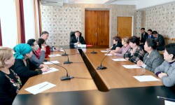  Торага ЖК пообещал помочь торговцам Ошского рынка, потерявших свой бизнес