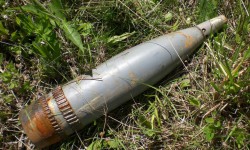 Борбор калаада таштандыда табылган танка снаряды жок кылынат