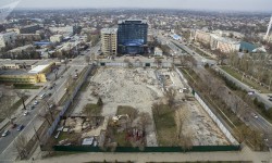 На месте ресторана "Нарын" вместо 20-этажного отеля разобьют сквер