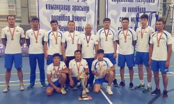 EREM — двухкратный чемпион