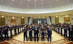 С.Жээнбеков встретился со спортсменами-участниками Азиатских игр