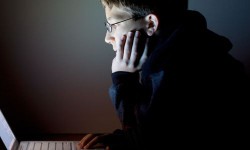 Смертельно опасная игра-вирус появилась в интернете