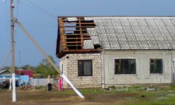 Катуу шамал Сүлүктү шаарындагы имараттарды жабыркатты