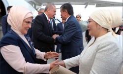 Первая леди Турции в Твиттере о культурных мероприятиях в КР