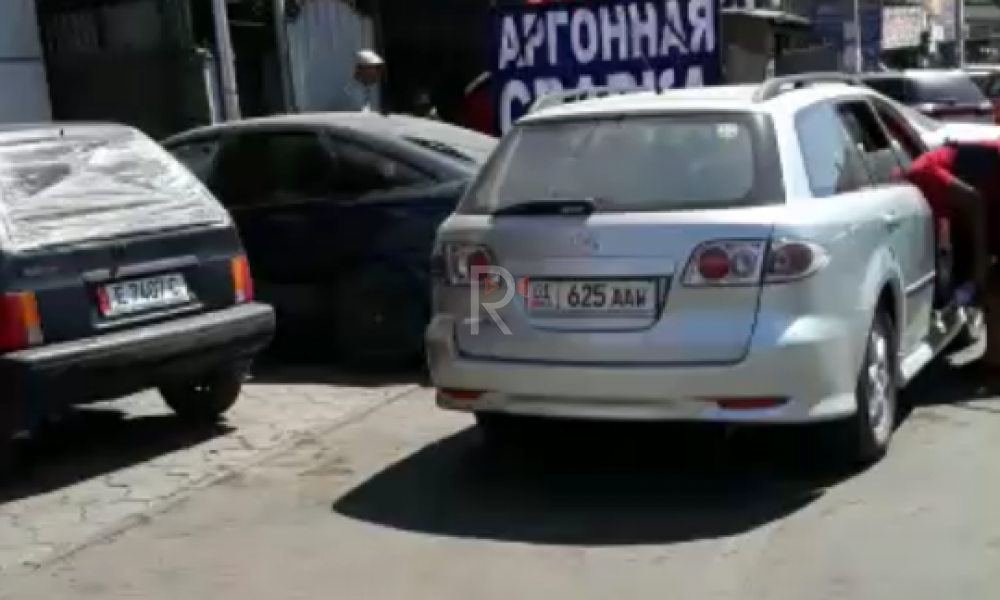 Элдик репортер: Басууга эмес элдин  бизнес жайына айланган тротуар 