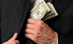 Запрет на покупки свыше 100 тысяч сомов судьям, прокурорам и силовикам