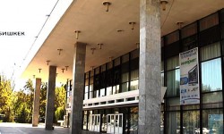 Работникам Минкультуры на 80% повысили оклад
