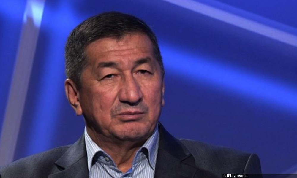 Кадыржан Батыров дүйнө салды 