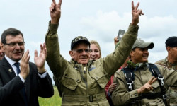 Американец прыгнул с парашютом в 97 лет