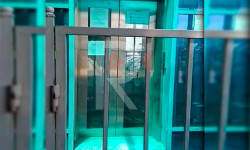 Зачем устанавливать дорогие лифты на пешеходном мосту если, они не работают?