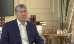 Депутаты назвали несколько причин о лишении неприкосновенности Атамбаева