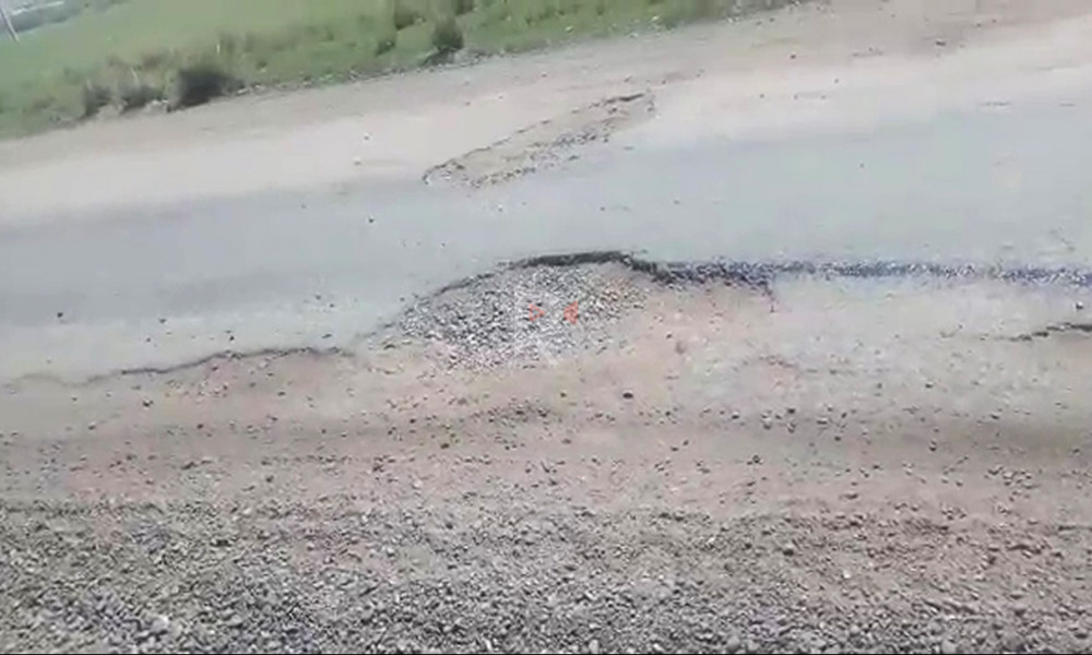 Оюлган жолдо унаалар убара тартышууда