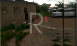Ак-Ордо: во дворах валяются столбы под напряжением, а электриков все нет