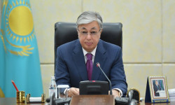 Состоялся телефонный разговор Сооронбая Жээнбекова и Касым-Жомарта