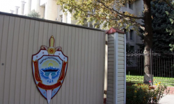 С Алмазбека Атамбаева госохрану не сняли