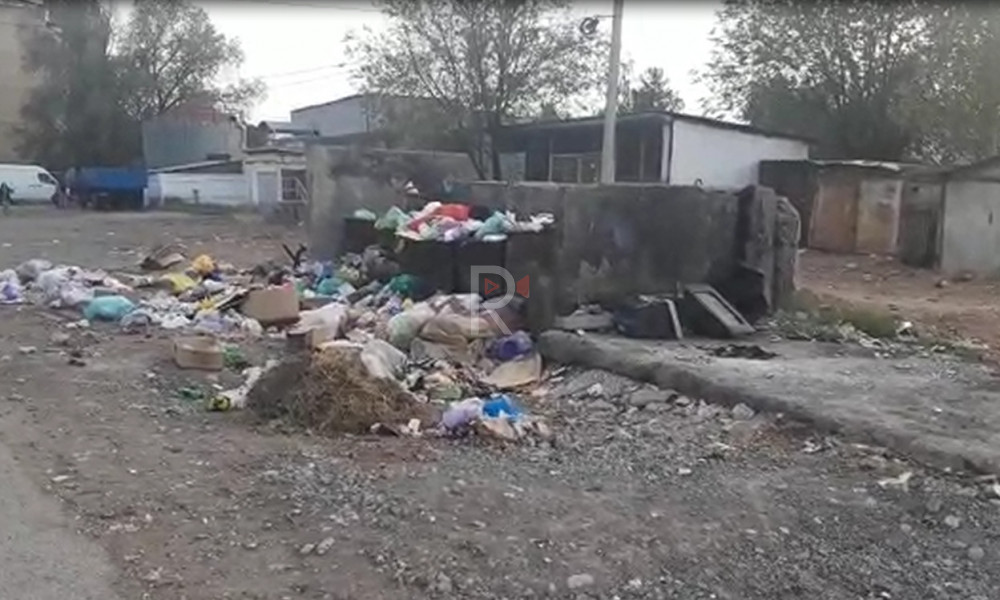 Токмок: таштандылар убагында тазаланбайт