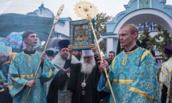 В Кыргызстан впервые привезли древнейшую чудотворную икону Богородицы