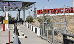КПП "Достук-автодорожный". Поток пассажиров увеличился 