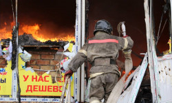 На территории Орто-Сайского рынка в Бишкеке произошел пожар