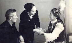 Таңшы комуз: Комузчу Мейилкан Козубекованын аткаруусундагы күүлөр