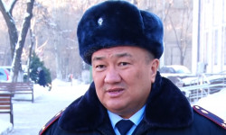 В парламенте КР предложили отсрочить запрет на праворульные авто до 2025 года