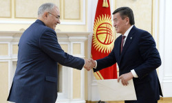 Президент принял верительные грамоты