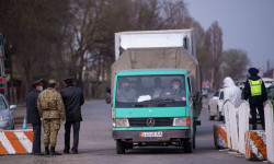 Блокпосты вокруг Бишкека работают круглосуточно