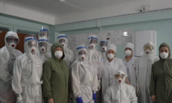 Специалисты из Польши оказывают медпомощь пациентам Республиканской инфекционной больницы