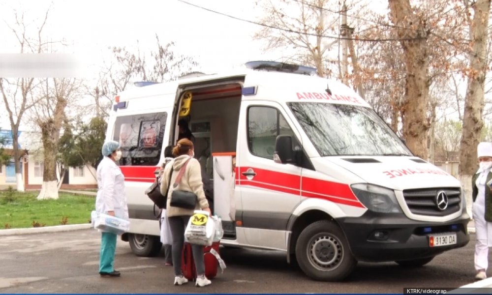 Нарын облусуна ыктыярчы дарыгерлердин  тобу жөнөп кетти