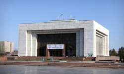 Правительство Кыргызстана повысило заработную плату работникам музеев