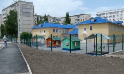 Строительные работы детского сада в микрорайоне «Тунгуч» на стадии завершения