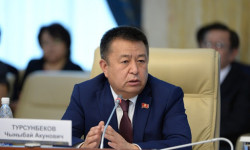 Жогорку Кеңештин мурдагы төрагасы Чыныбай Турсунбеков мезгилсиз дүйнөдөн кайтты