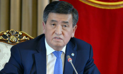 С.Жээнбеков: Стационары обязательно нужны, но мы также построим комплексные больницы во всех регионах