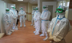 Медицинских работников за сутки с COVID-19 зарегистрировано 25 случаев