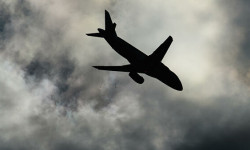 Кыргызстан: Эл аралык авиа каттамдар азырынча жандандырылбайт