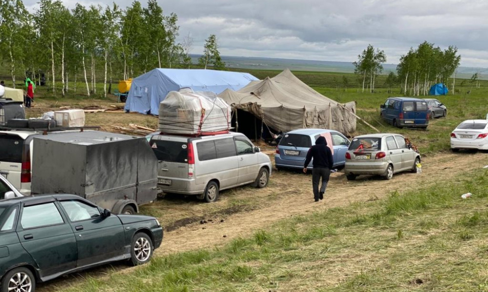 Возвращение граждан КР из Оренбургской области осуществляется колоннами в несколько этапов