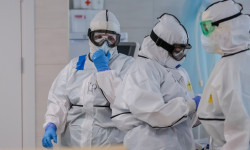 Өзбекстанда COVID-19ду ооруканадан тышкары дарылаган дарыгерлер жоопкерчиликке тартылат