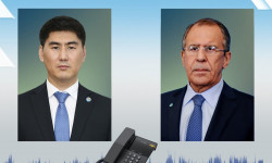 Чингиз Айдарбеков поговорил по телефону с Сергеем Лавровым