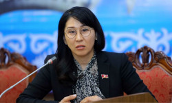 А.Исмаилова кызматтык ыйгарым укуктары токтотулушуна байланыштуу айлык маянадан баш тартты