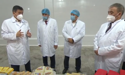 Президент Каракол шаарындагы "Ак-Булак плюс" коомунун  ишмердүүлүгү менен таанышты