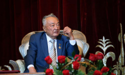 Элине эмгеги сиңген көрүнүктүү инсандар "Манас" ордени менен сыйланат